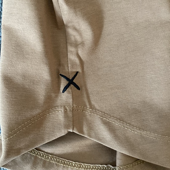 Mens Cuts curve hem t-shirt. Size XXL. Brown - Picture 3 of 4